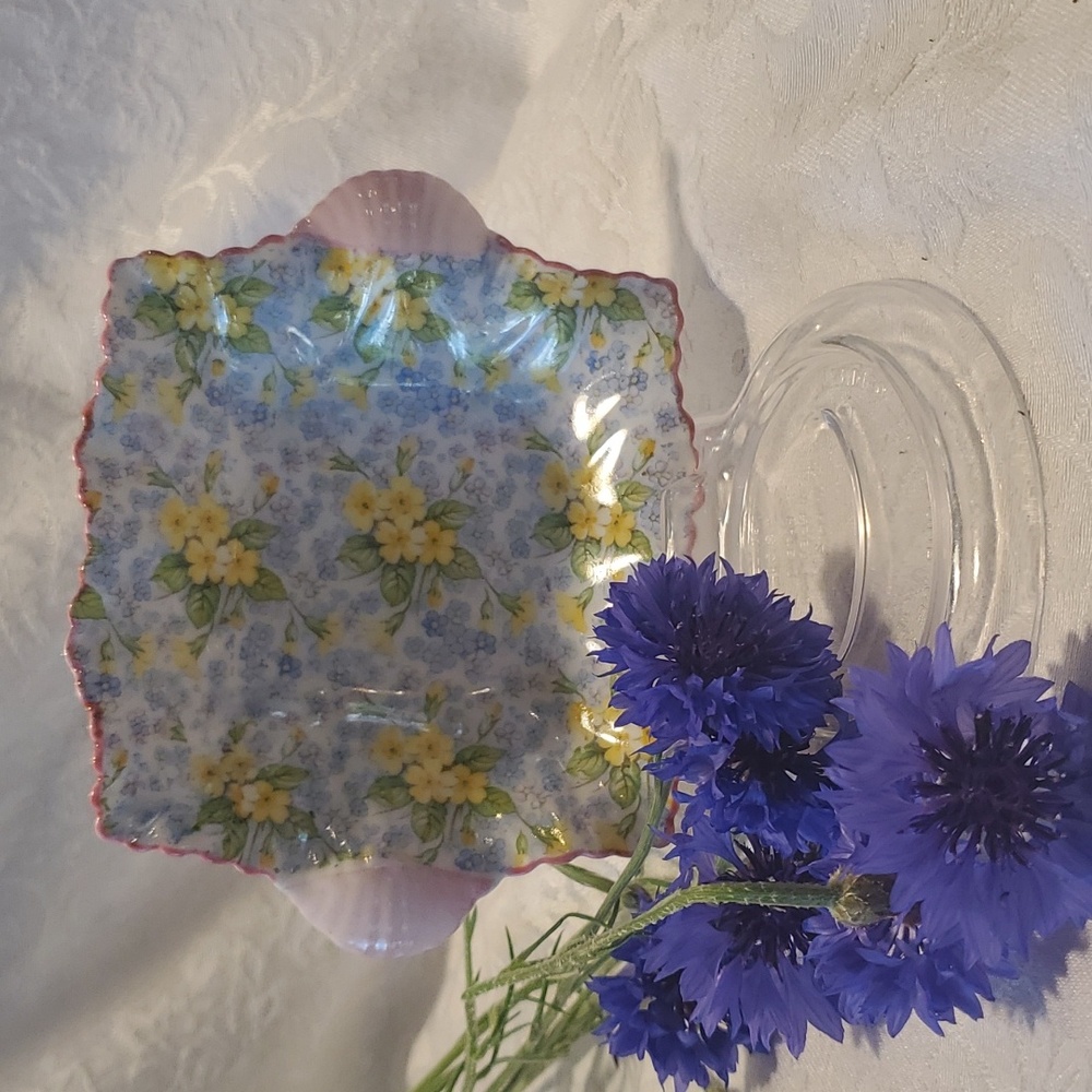 VINTAGE Shelley PRIMROSE CHINTZ sweet meats dish/pin dish EUC England